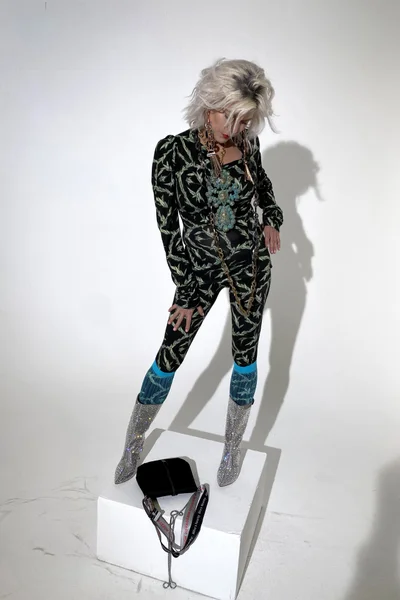 Look 12